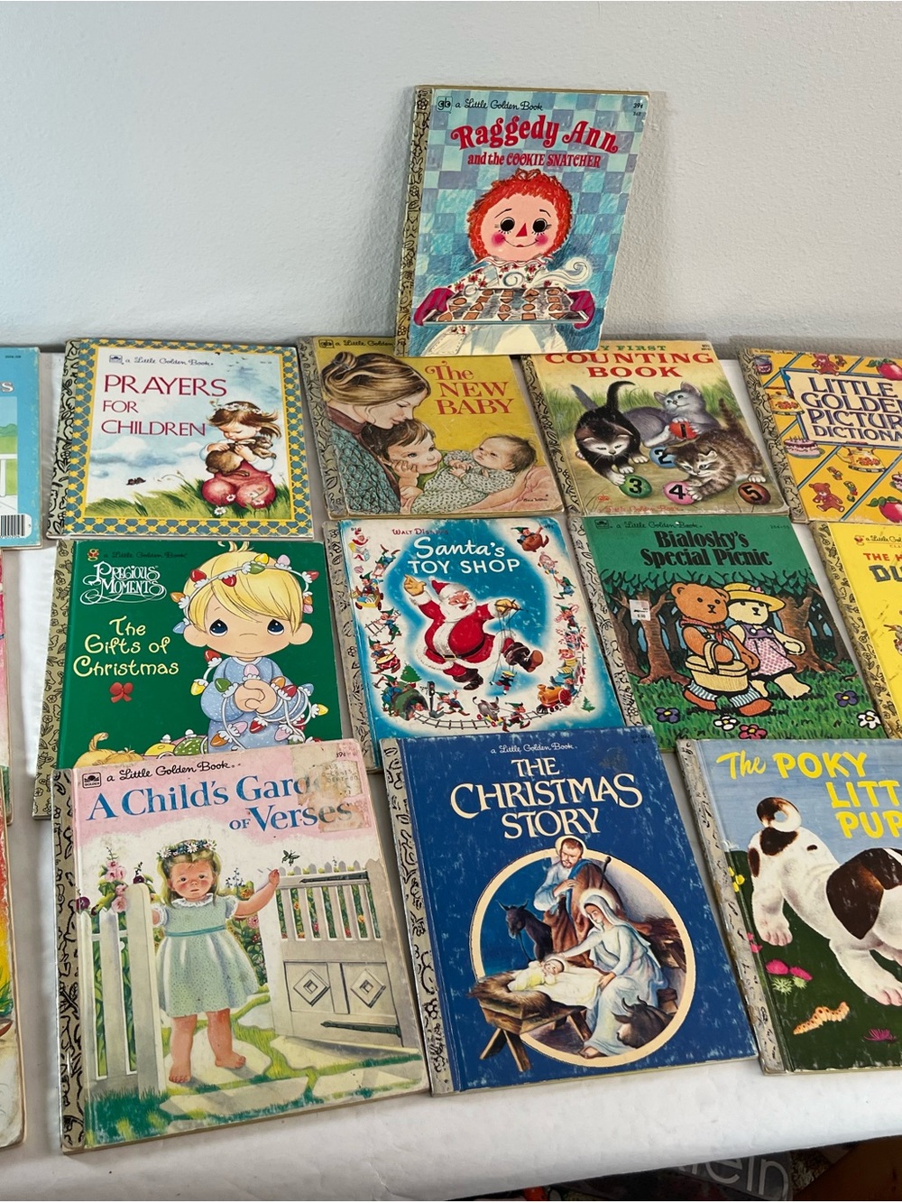 Raggedy Ann and the Cookie Snatcher - Classic Kids Book (Red)‎